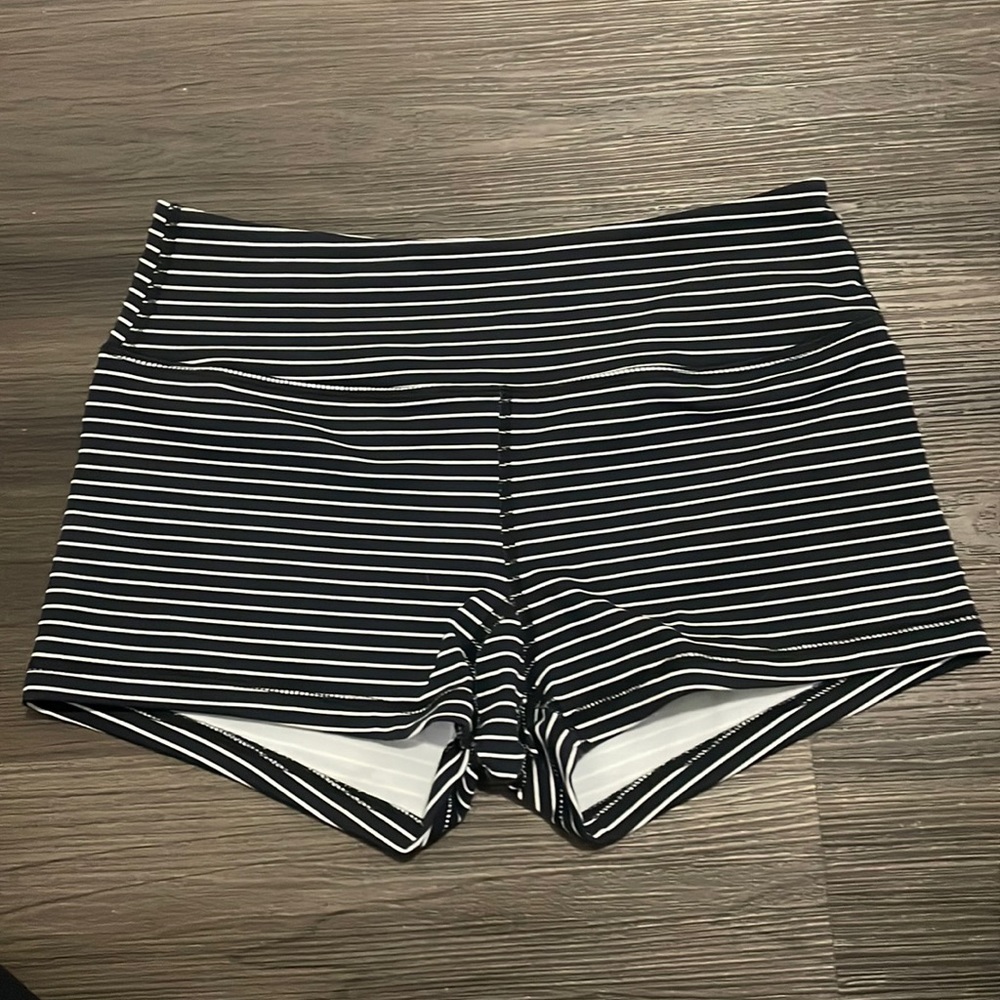 Savage barbell shorts